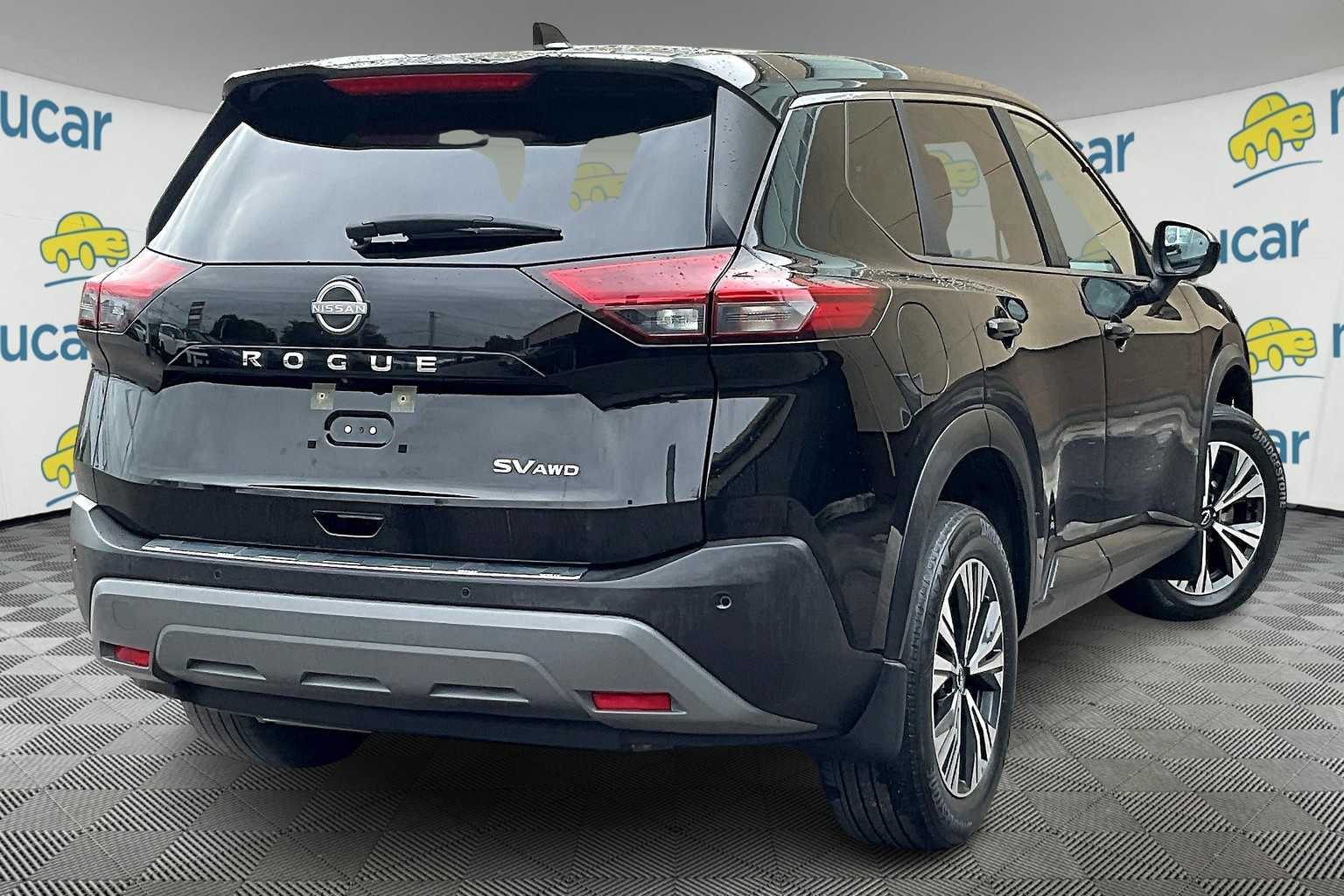 2023 Nissan Rogue SV - Photo 6