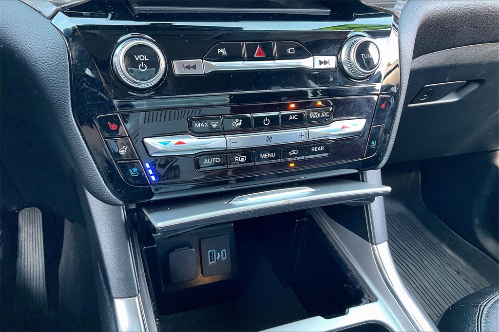 2022 Ford Explorer Limited - Photo 26