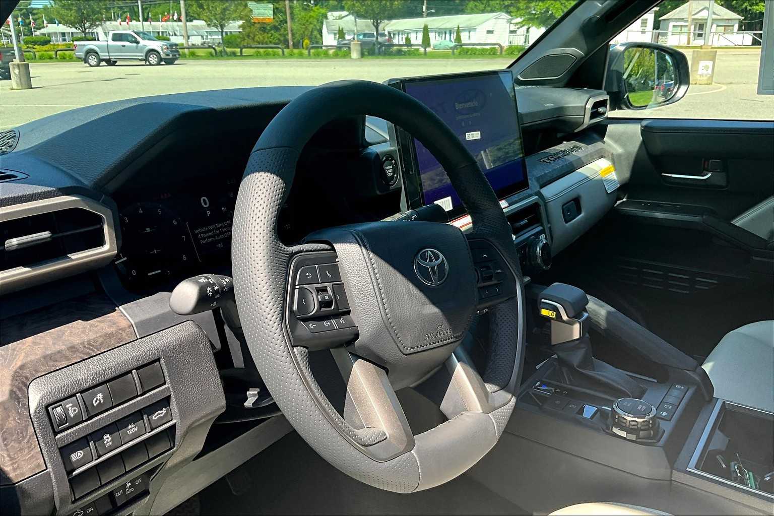 2025 Toyota Tacoma Limited - Photo 9