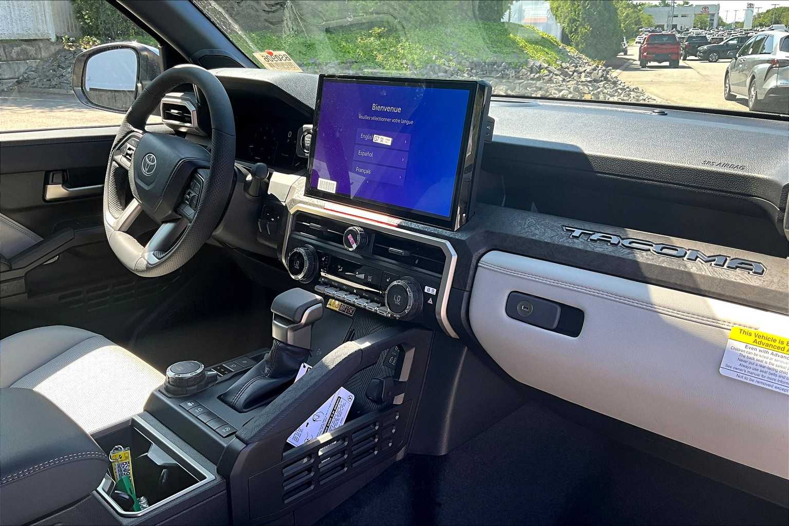 2025 Toyota Tacoma Limited - Photo 10