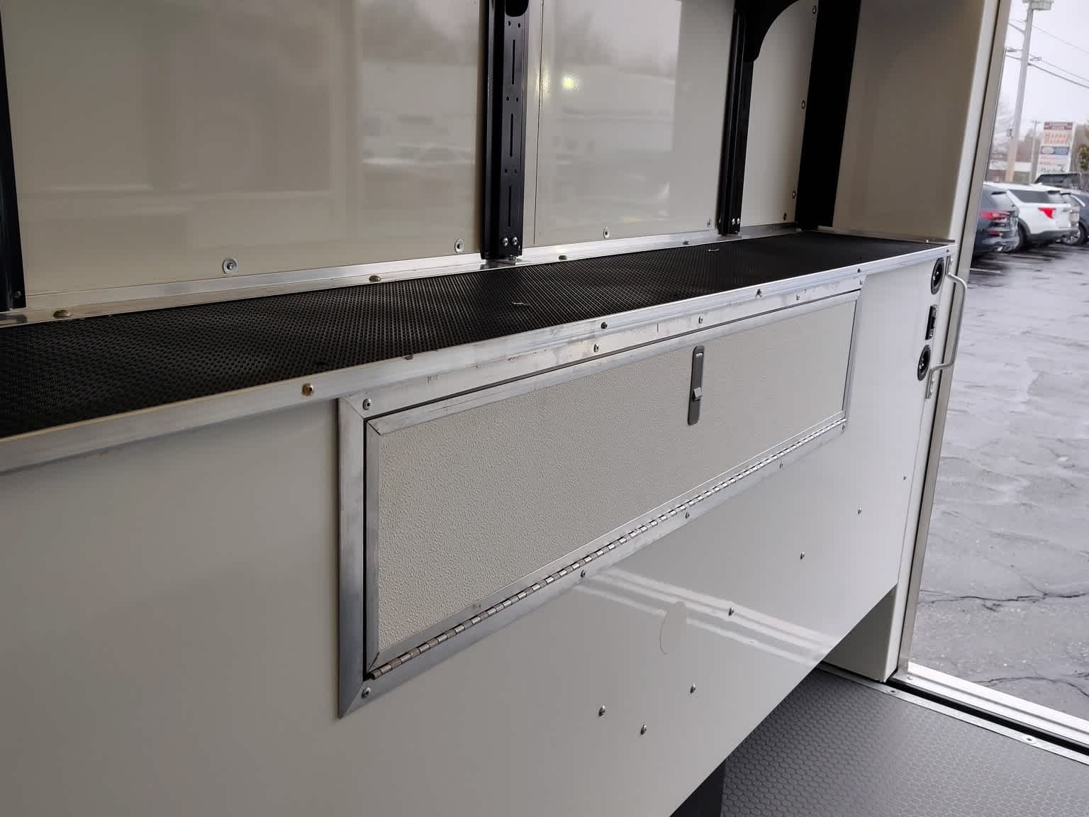 2025 Chevrolet Express  - Photo 14