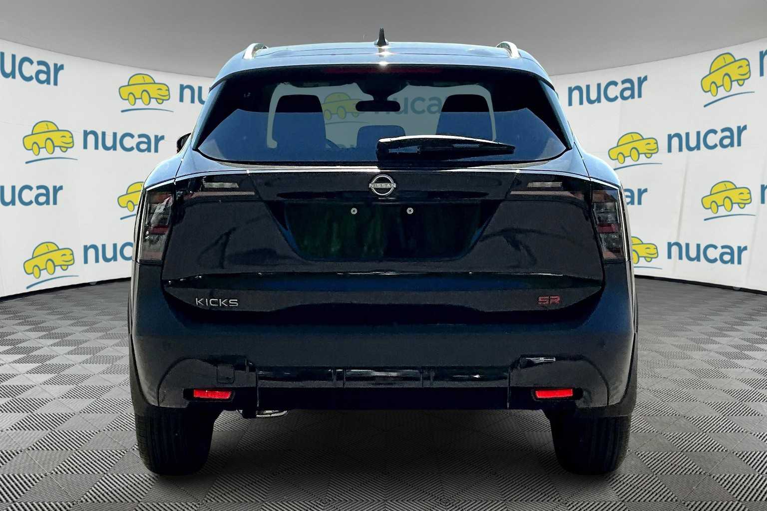 2025 Nissan Kicks SR - Photo 5