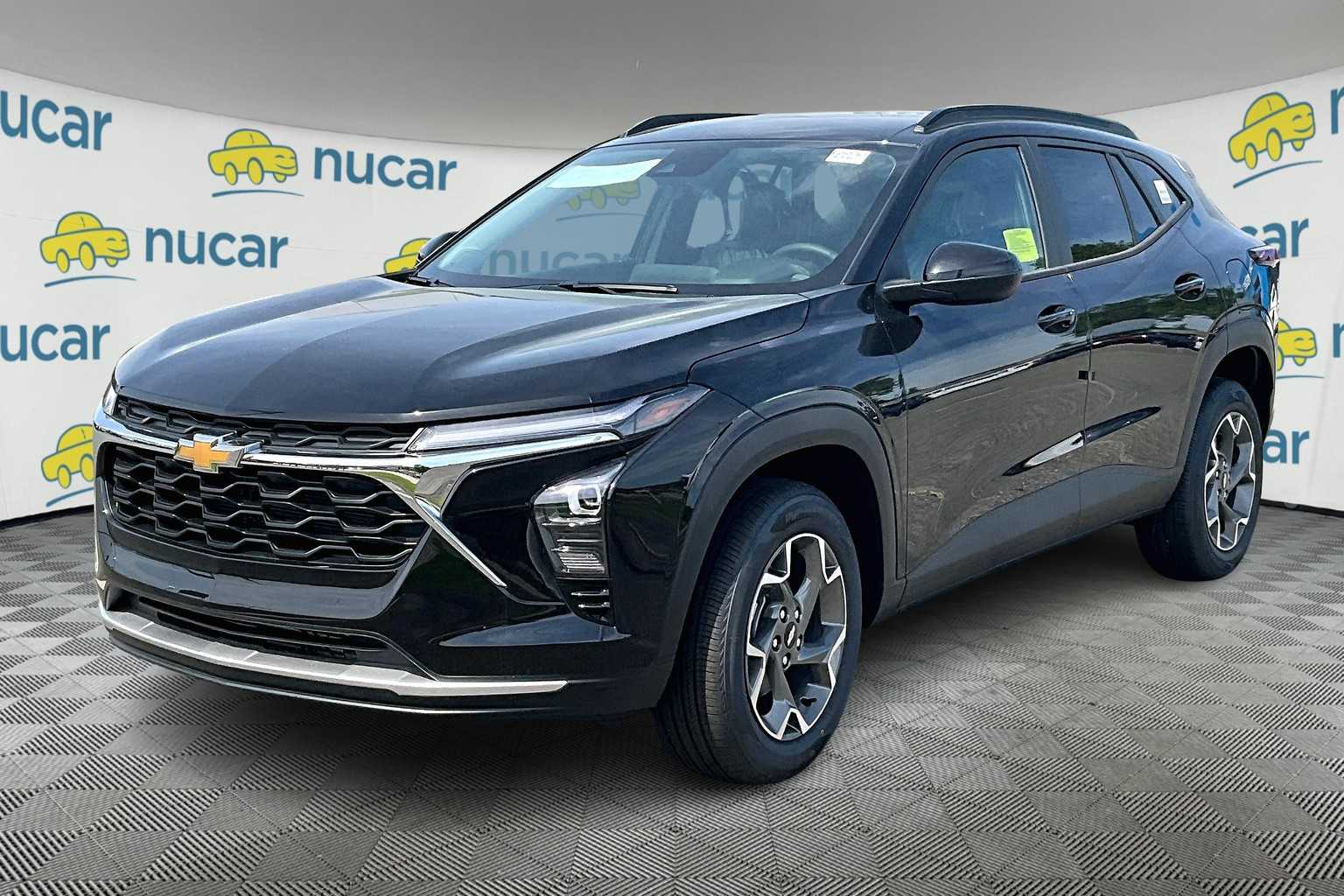 2025 Chevrolet Trax LT - Photo 4