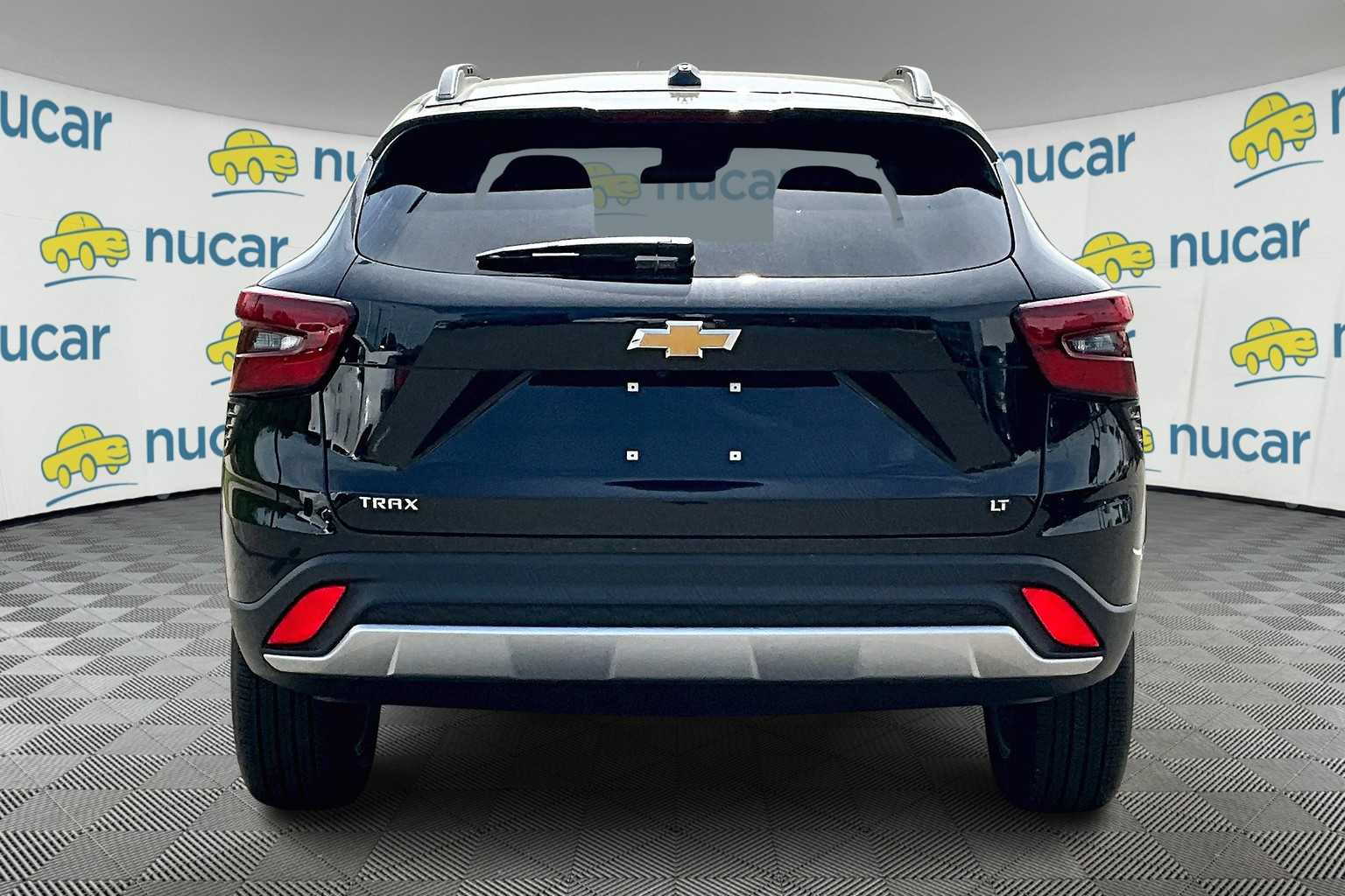 2025 Chevrolet Trax LT - Photo 6
