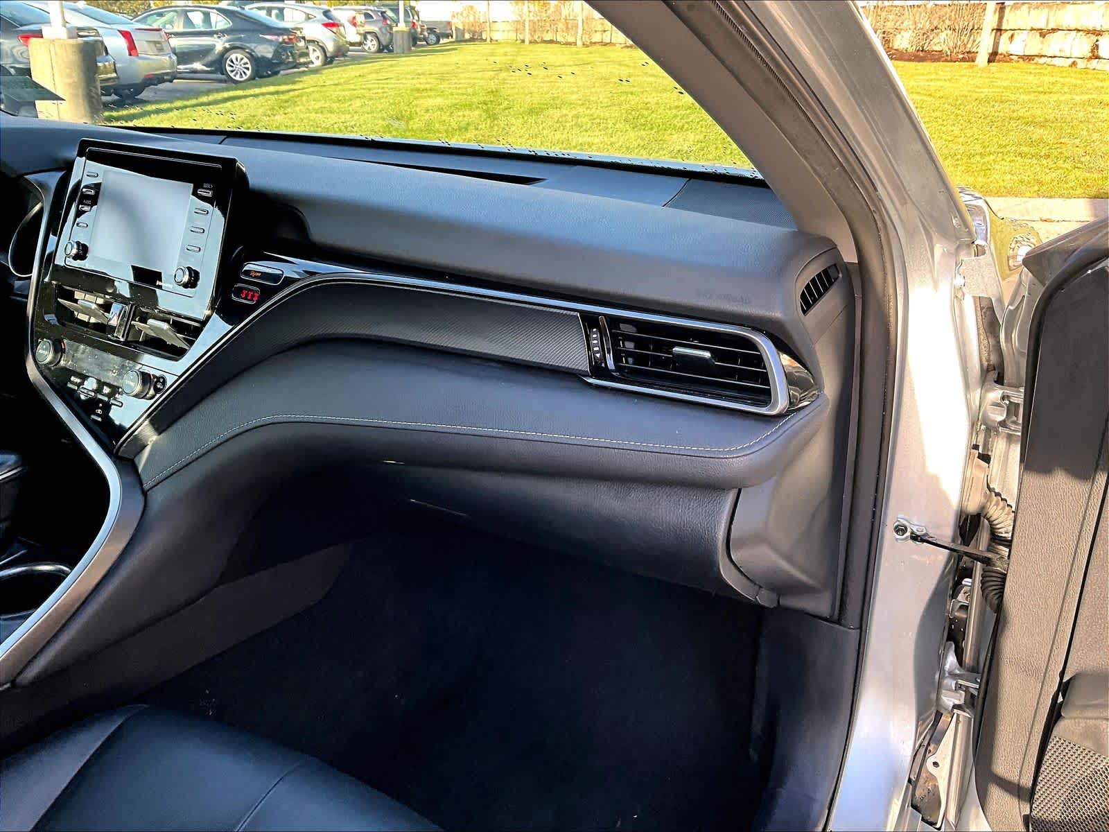2024 Toyota Camry SE - Photo 13