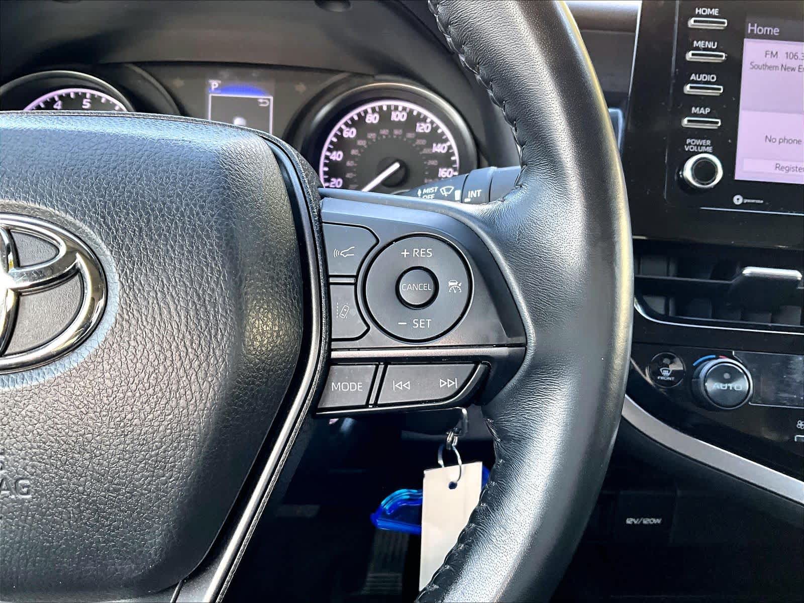 2024 Toyota Camry SE - Photo 24