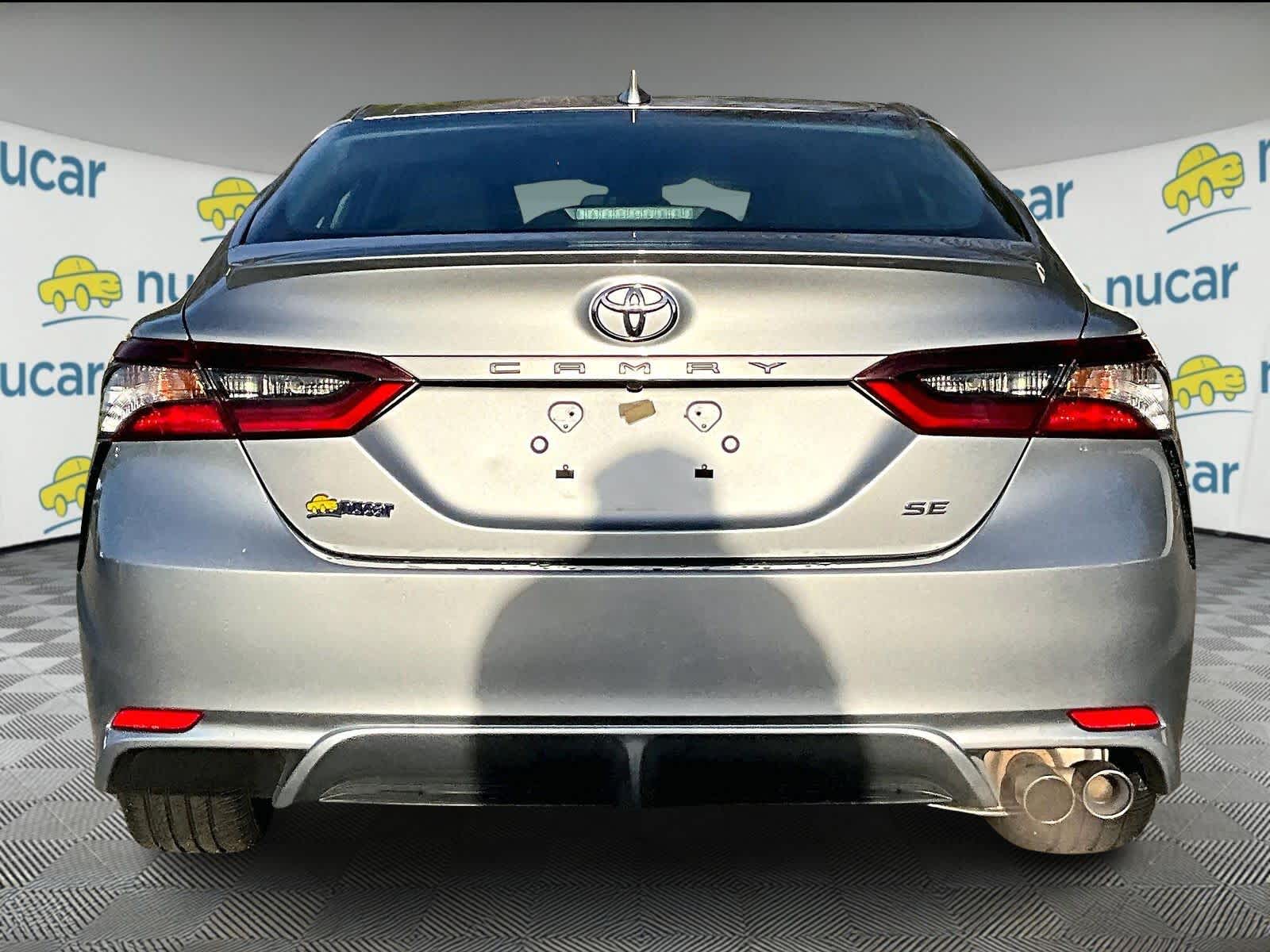 2024 Toyota Camry SE - Photo 5