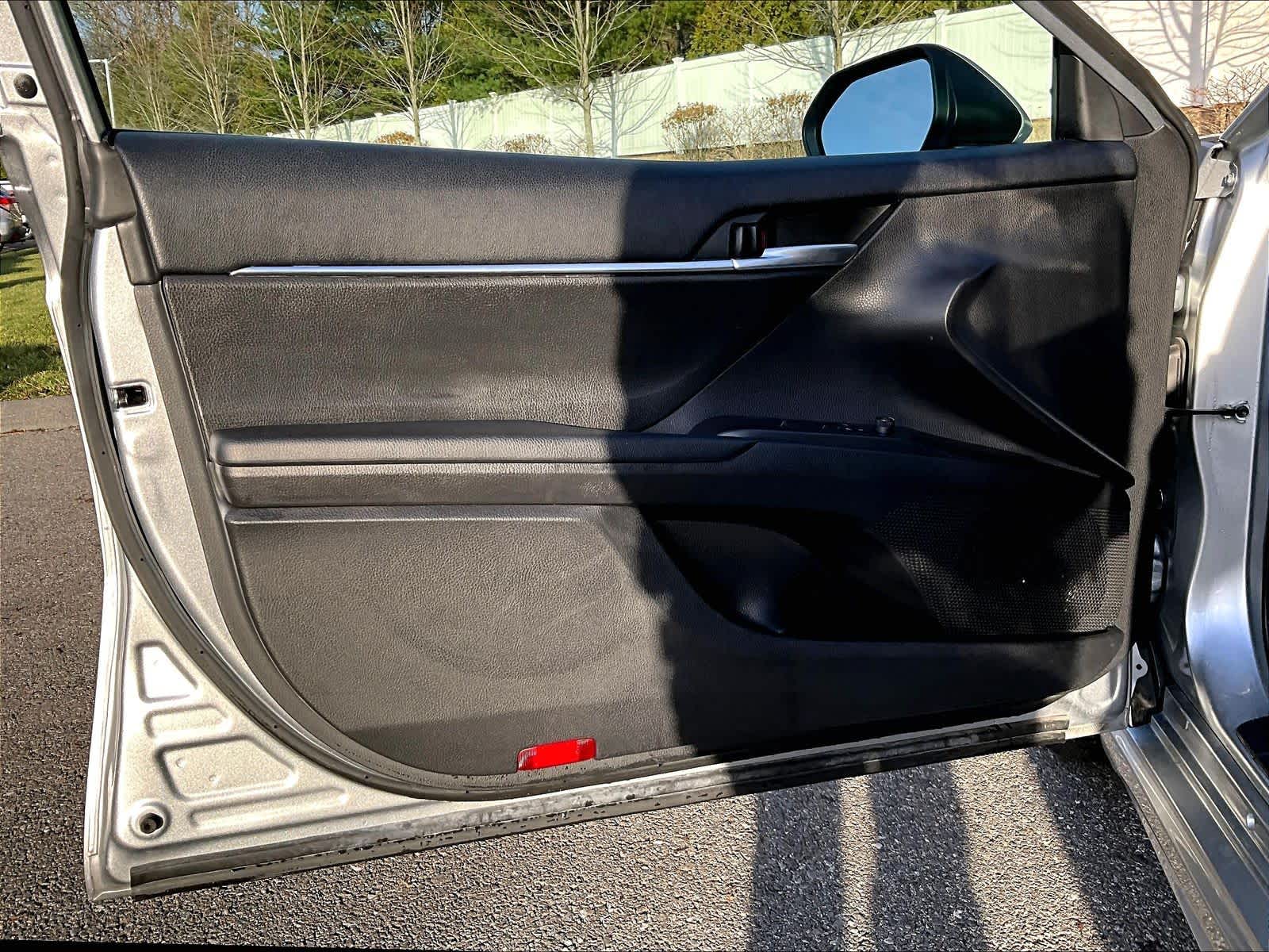 2024 Toyota Camry SE - Photo 9