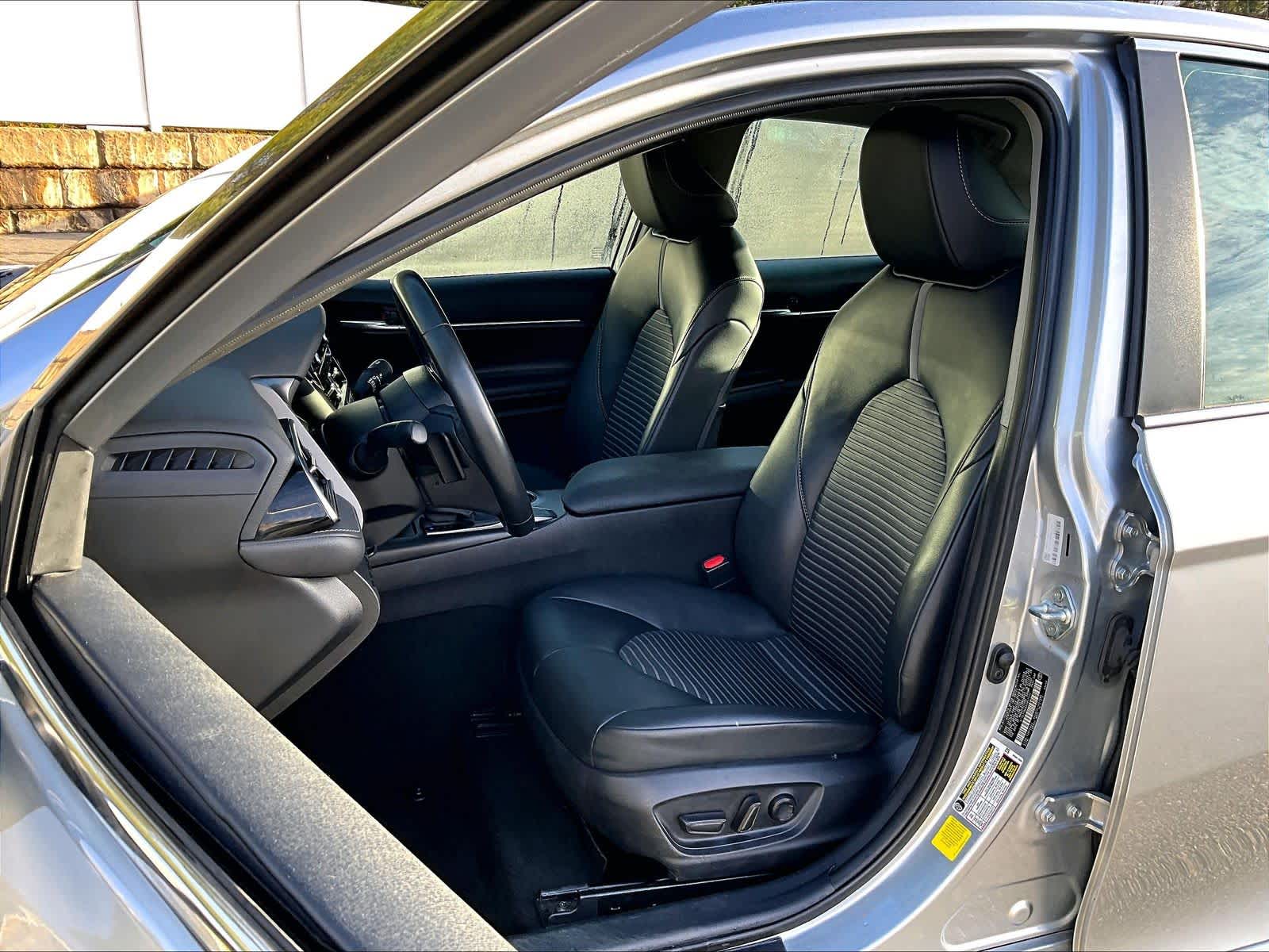 2024 Toyota Camry SE - Photo 10