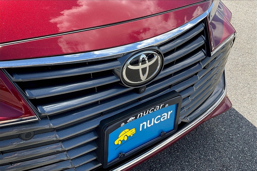 2022 Toyota Avalon Limited - Photo 30