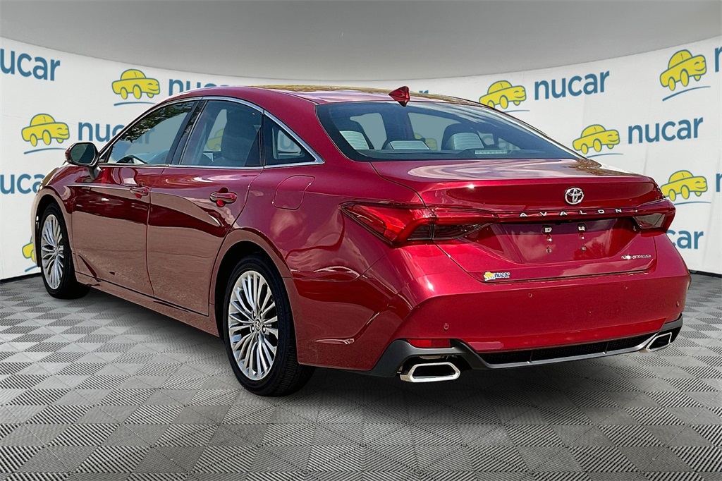 2022 Toyota Avalon Limited - Photo 4