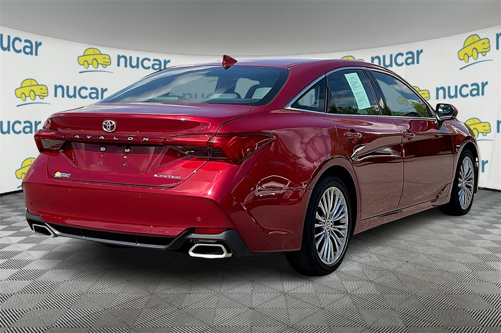 2022 Toyota Avalon Limited - Photo 6