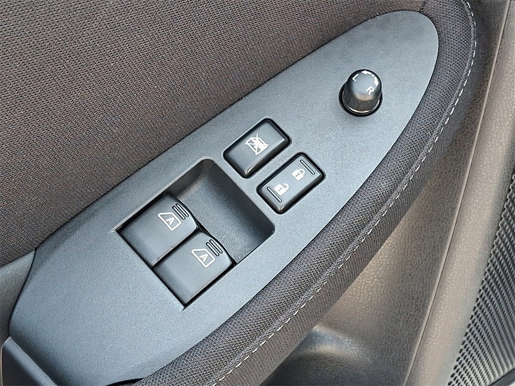 2020 Nissan 370Z Base - Photo 13
