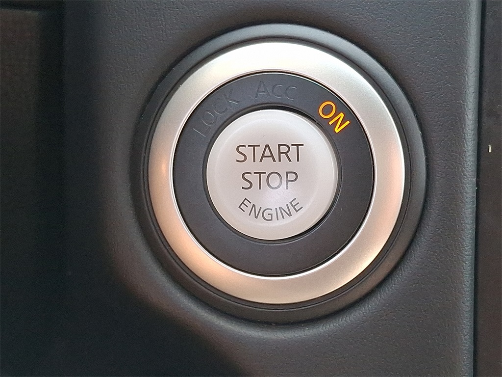 2020 Nissan 370Z Base - Photo 21