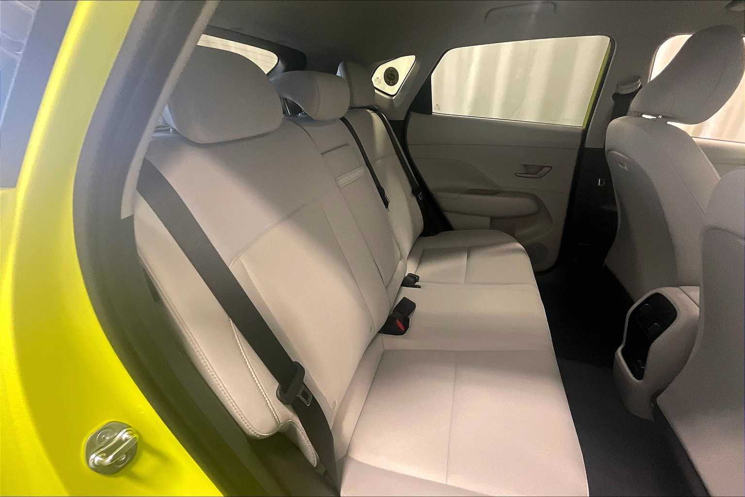 2024 Hyundai Kona SEL - Photo 17