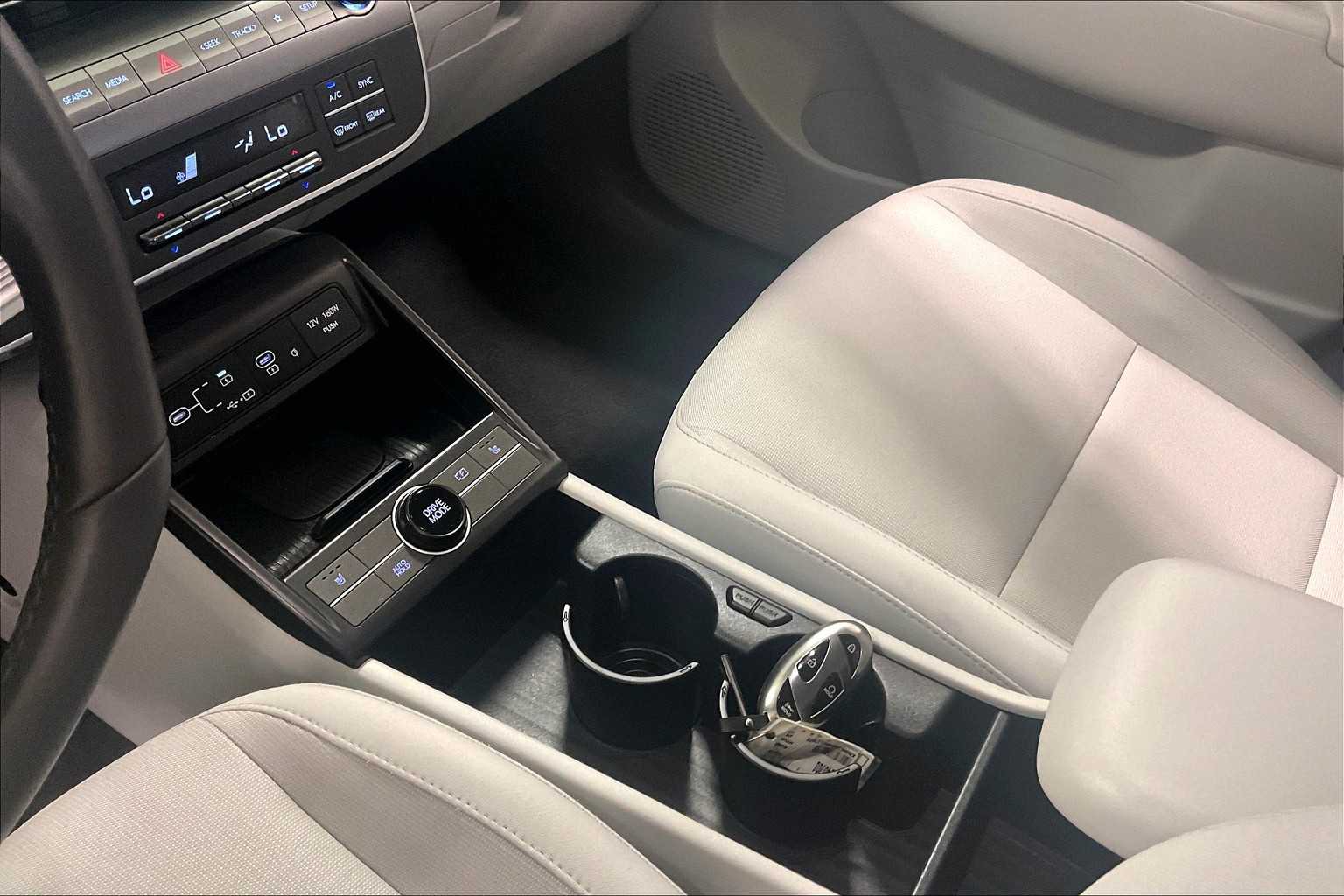 2024 Hyundai Kona SEL - Photo 21