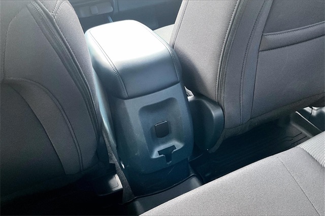 2022 Ford Maverick XL - Photo 28