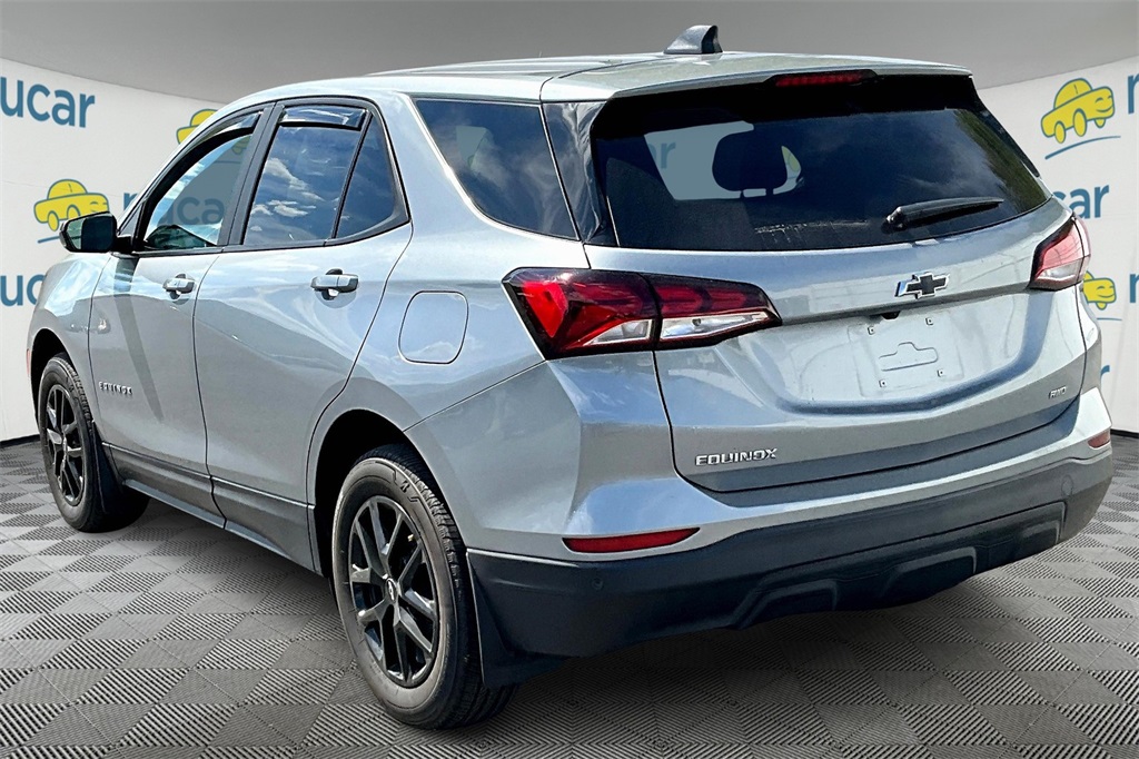 2024 Chevrolet Equinox LS - Photo 4