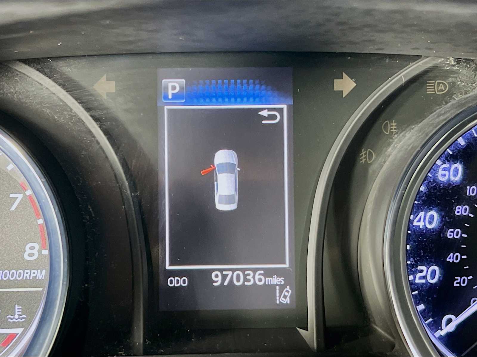 2019 Toyota Camry LE - Photo 12