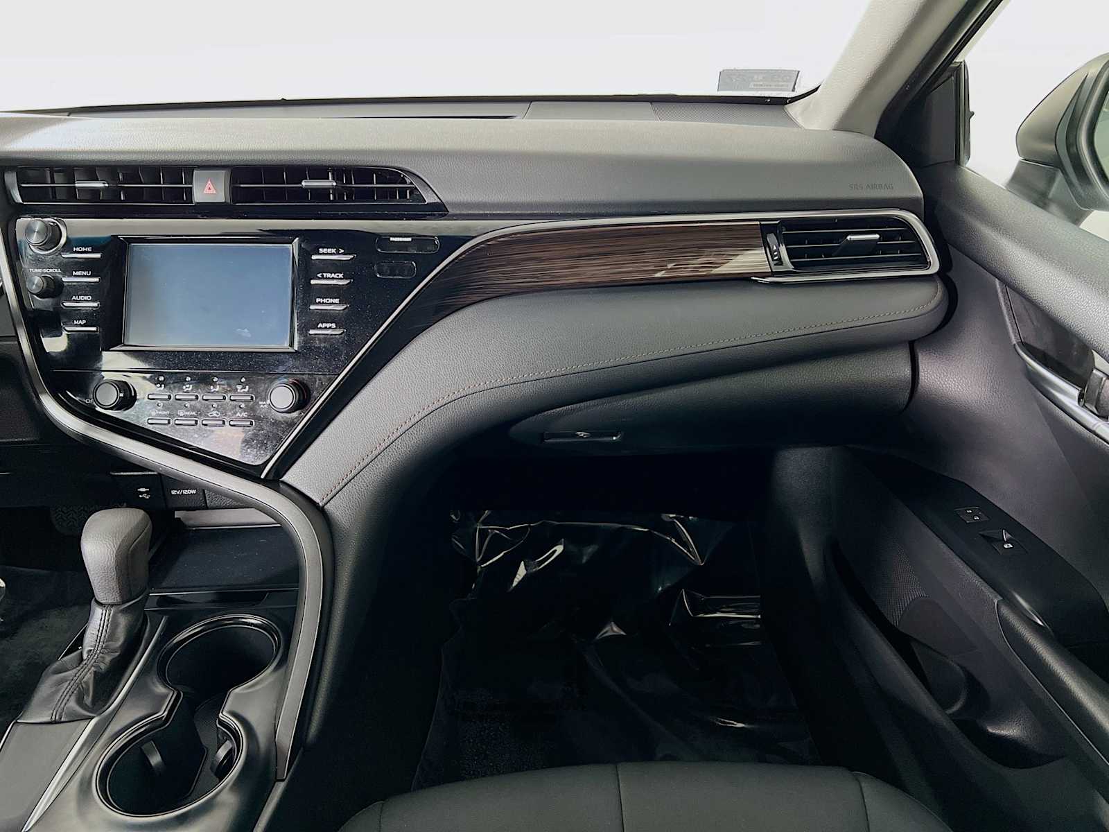 2019 Toyota Camry LE - Photo 22