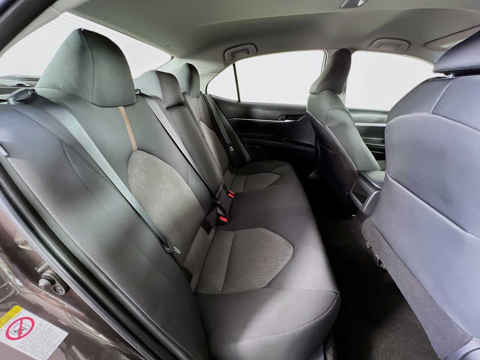 2019 Toyota Camry LE - Photo 25