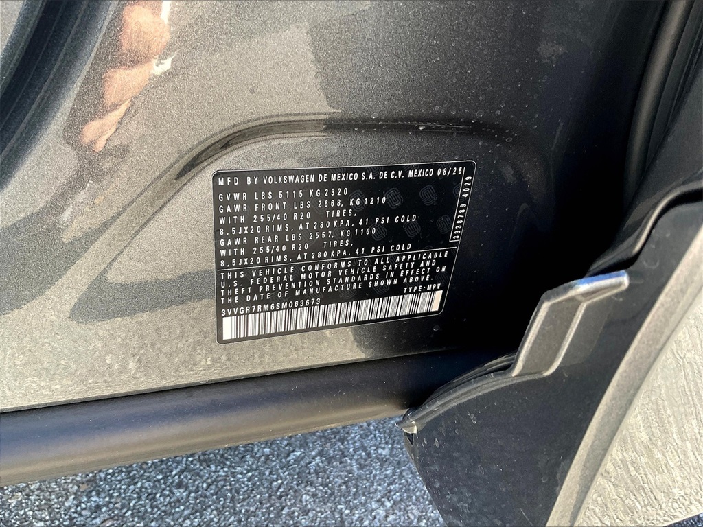 2025 Volkswagen Tiguan 2.0T SE R-Line Black - Photo 16