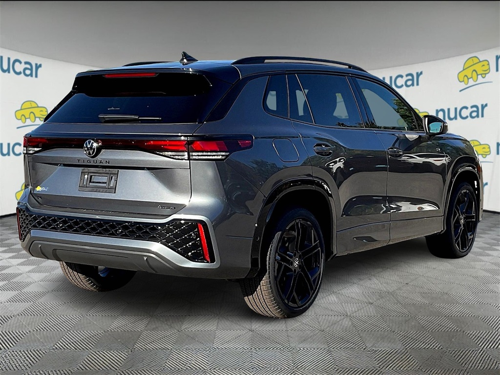2025 Volkswagen Tiguan 2.0T SE R-Line Black - Photo 7