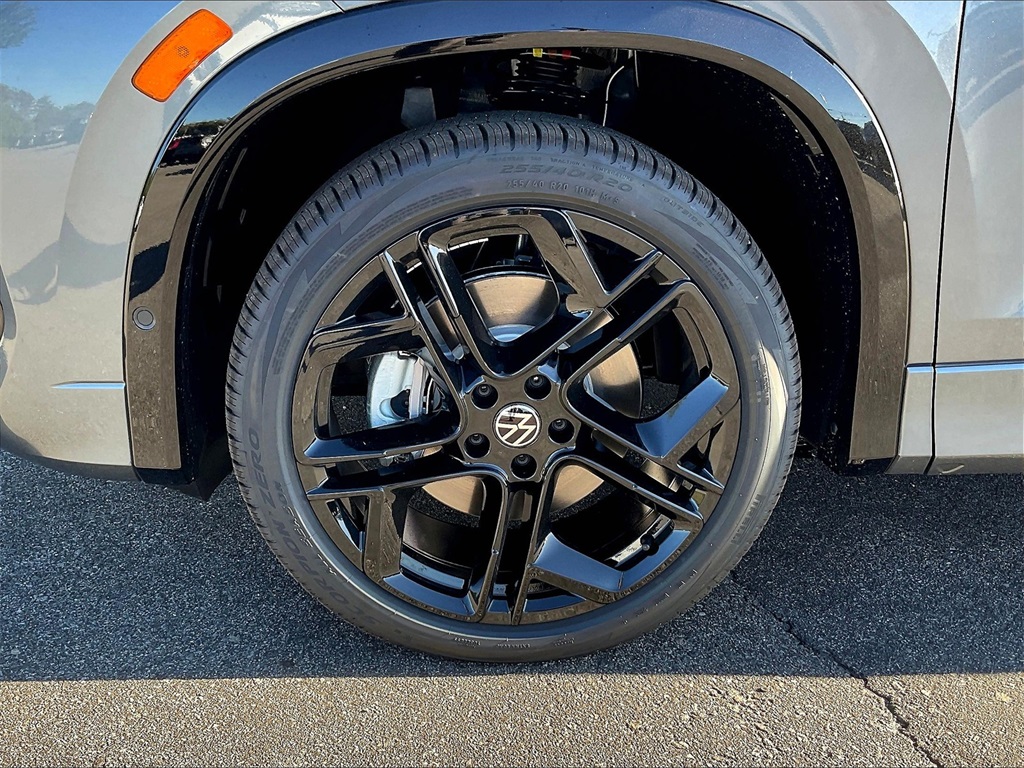 2025 Volkswagen Tiguan 2.0T SE R-Line Black - Photo 8