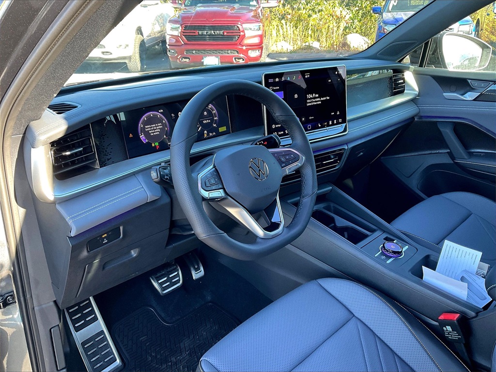 2025 Volkswagen Tiguan 2.0T SE R-Line Black - Photo 9
