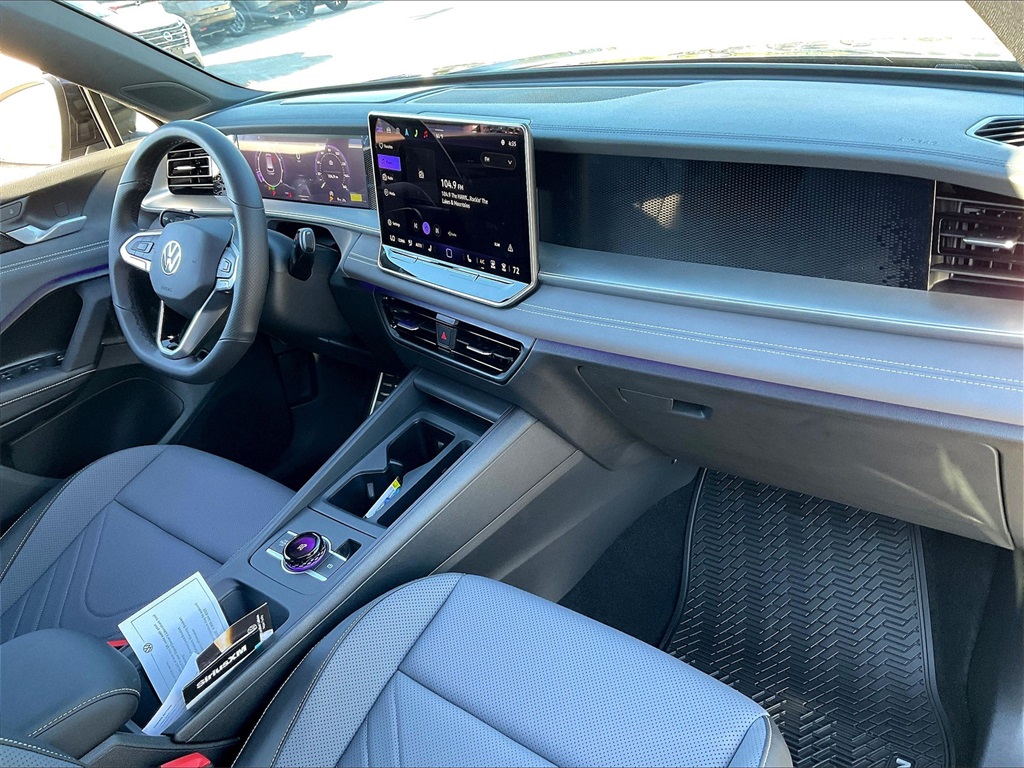 2025 Volkswagen Tiguan 2.0T SE R-Line Black - Photo 10