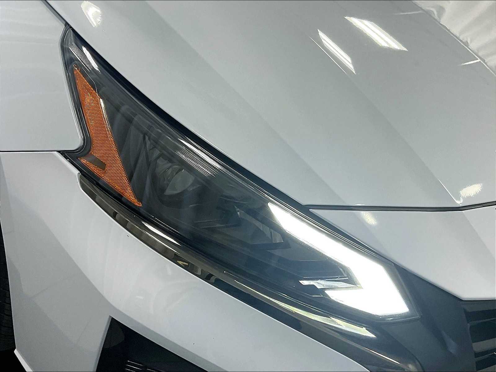 2023 Nissan Altima 2.5 SR - Photo 32