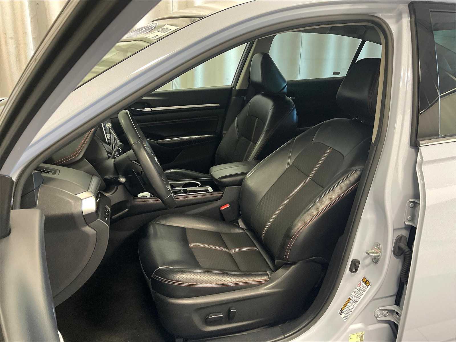 2023 Nissan Altima 2.5 SR - Photo 10