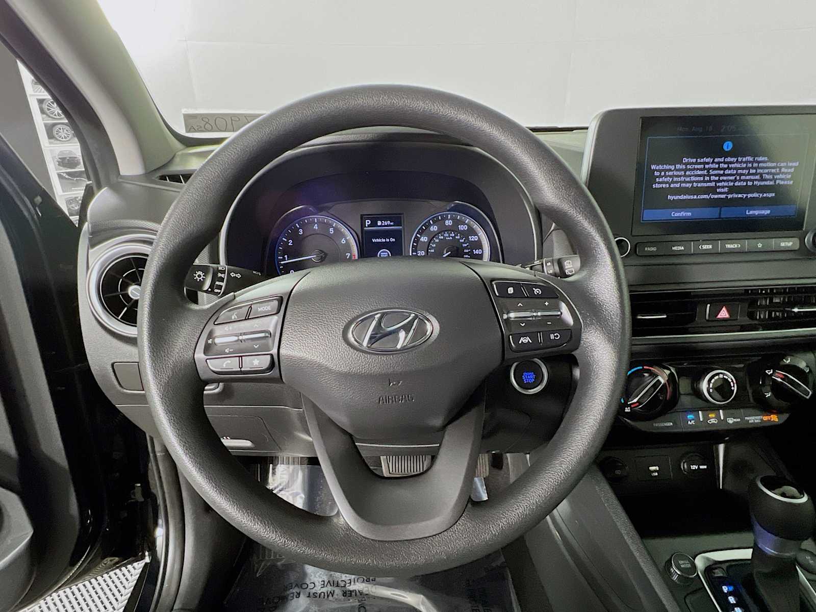 2023 Hyundai Kona SEL - Photo 11