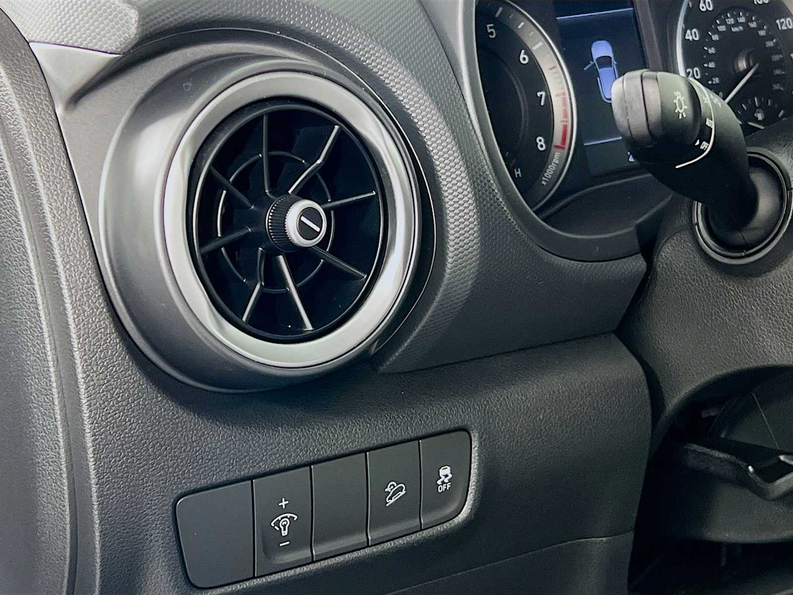 2023 Hyundai Kona SEL - Photo 10