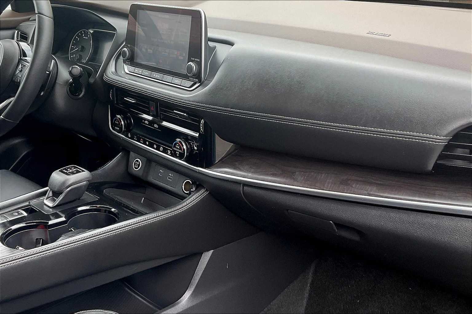 2021 Nissan Rogue SL - Photo 14