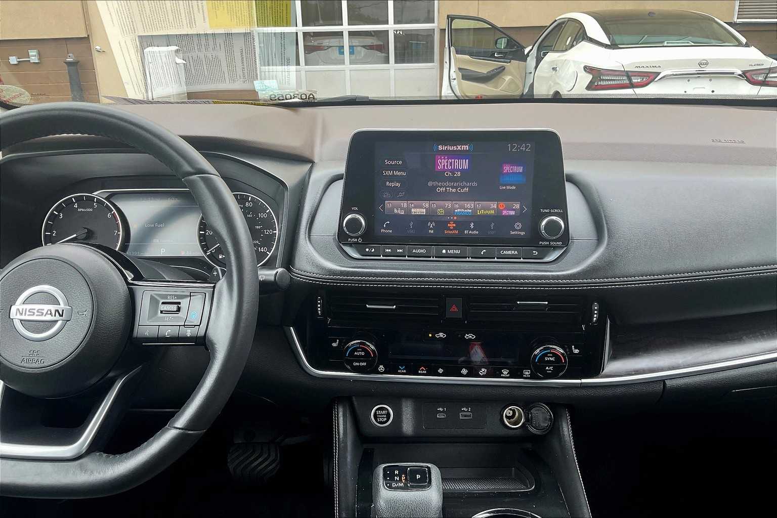 2021 Nissan Rogue SL - Photo 18