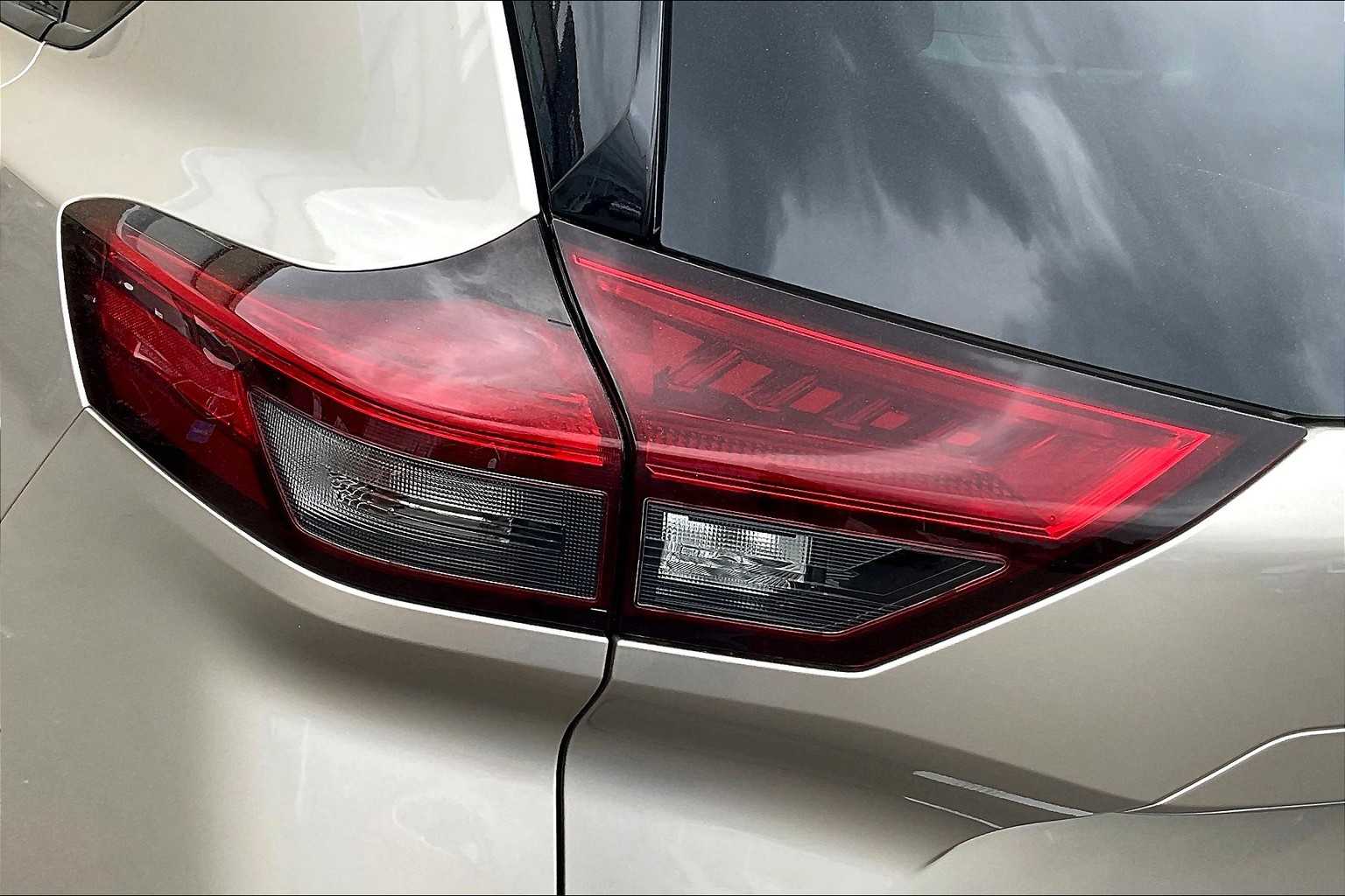 2021 Nissan Rogue SL - Photo 34