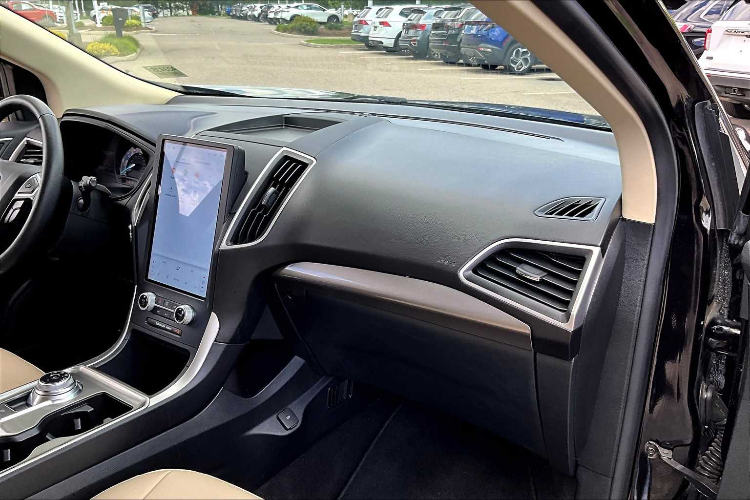 2023 Ford Edge SEL - Photo 13