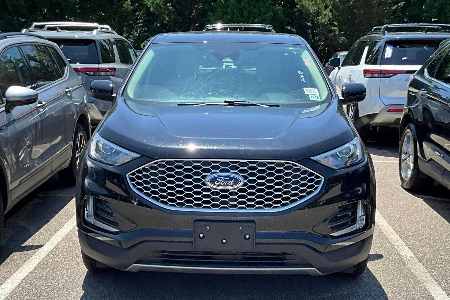2023 Ford Edge SEL - Photo 2