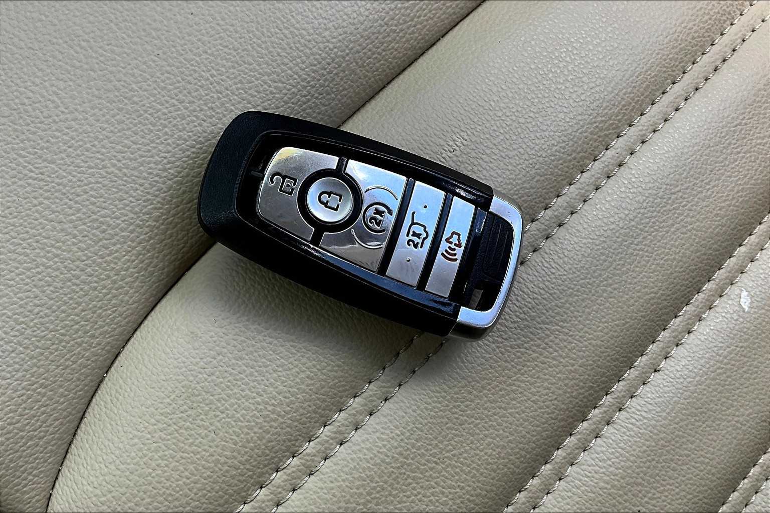 2023 Ford Edge SEL - Photo 28