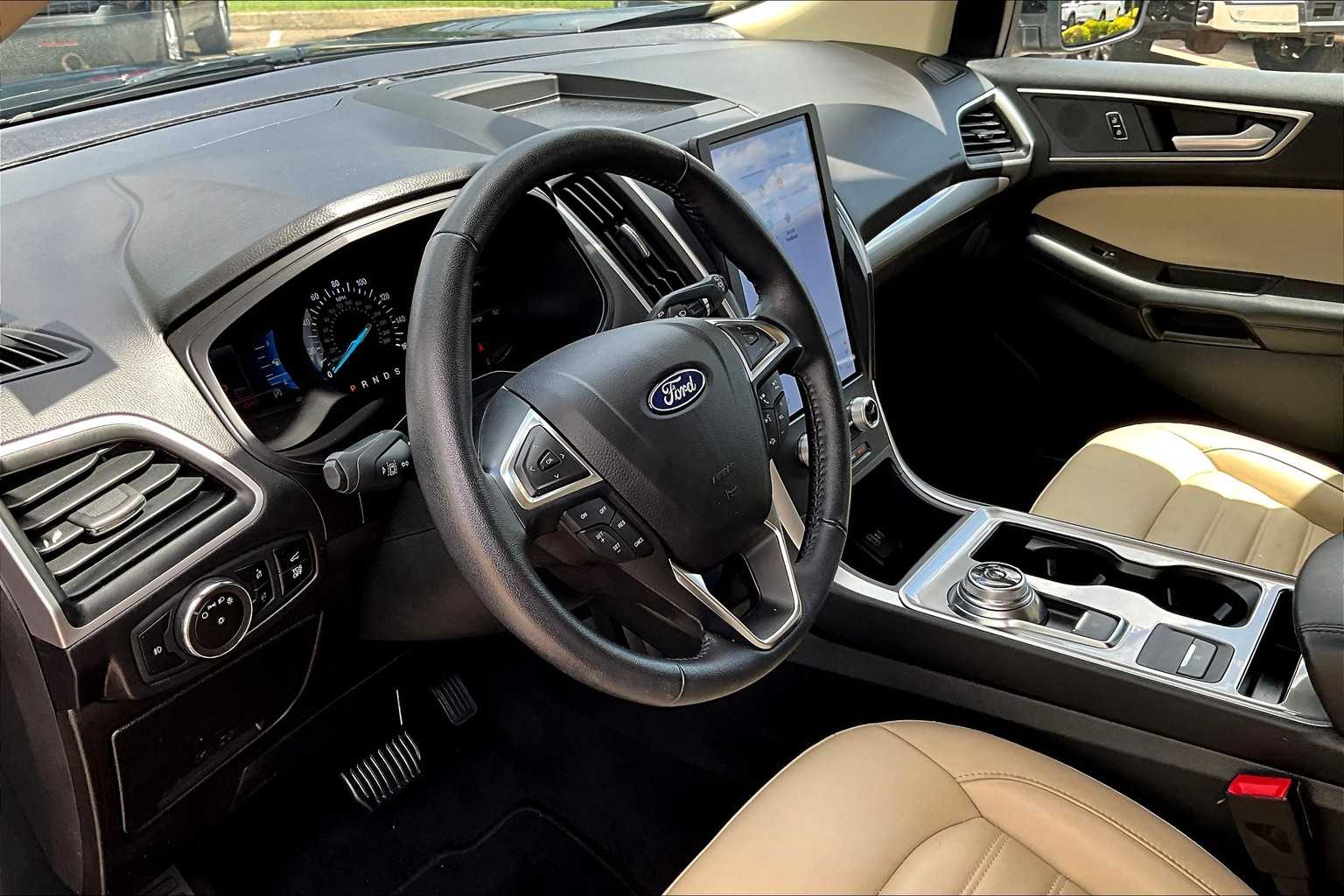 2023 Ford Edge SEL - Photo 8
