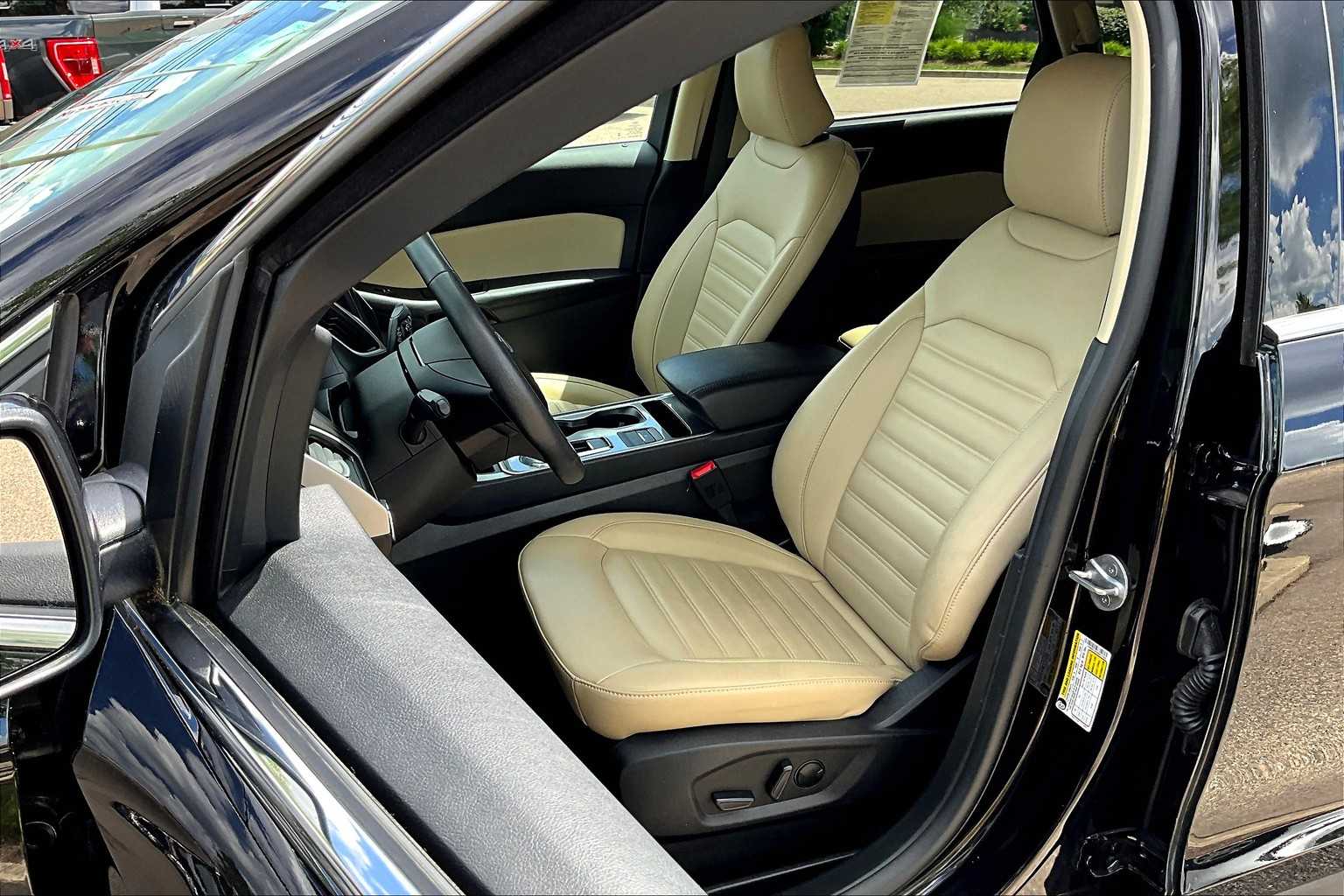 2023 Ford Edge SEL - Photo 10