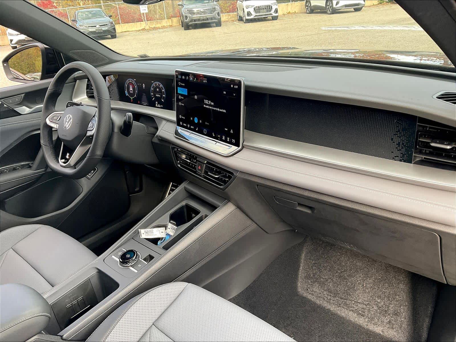 2025 Volkswagen Tiguan SE R-Line Black - Photo 10