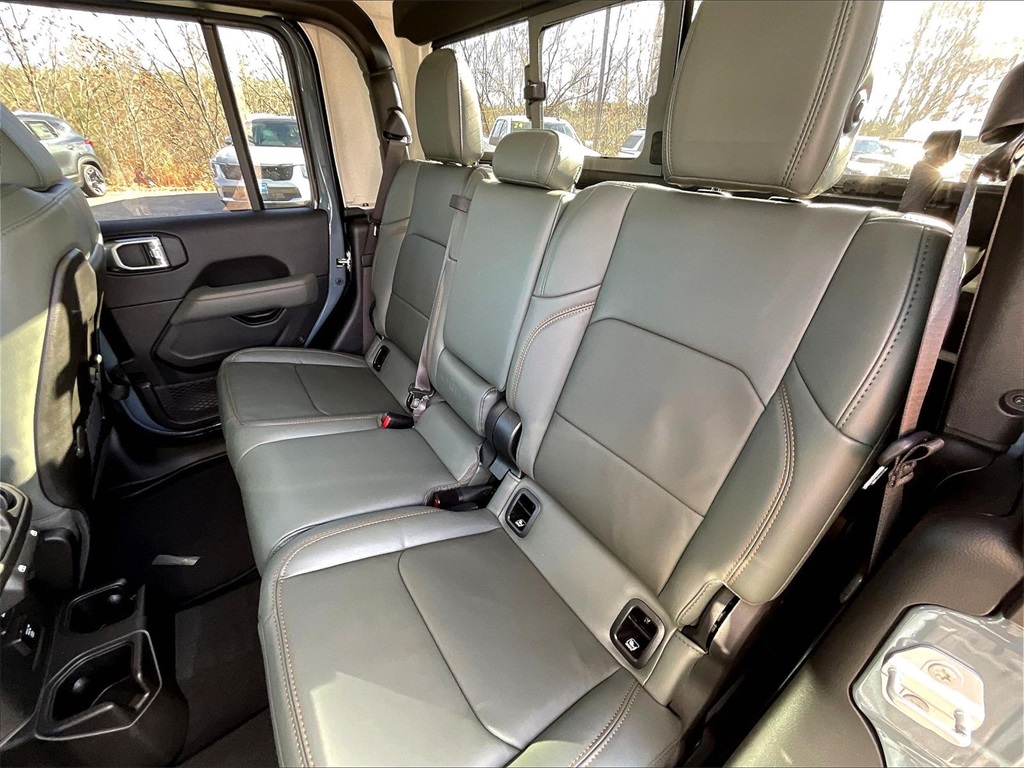 2026 Jeep Gladiator Mojave - Photo 15