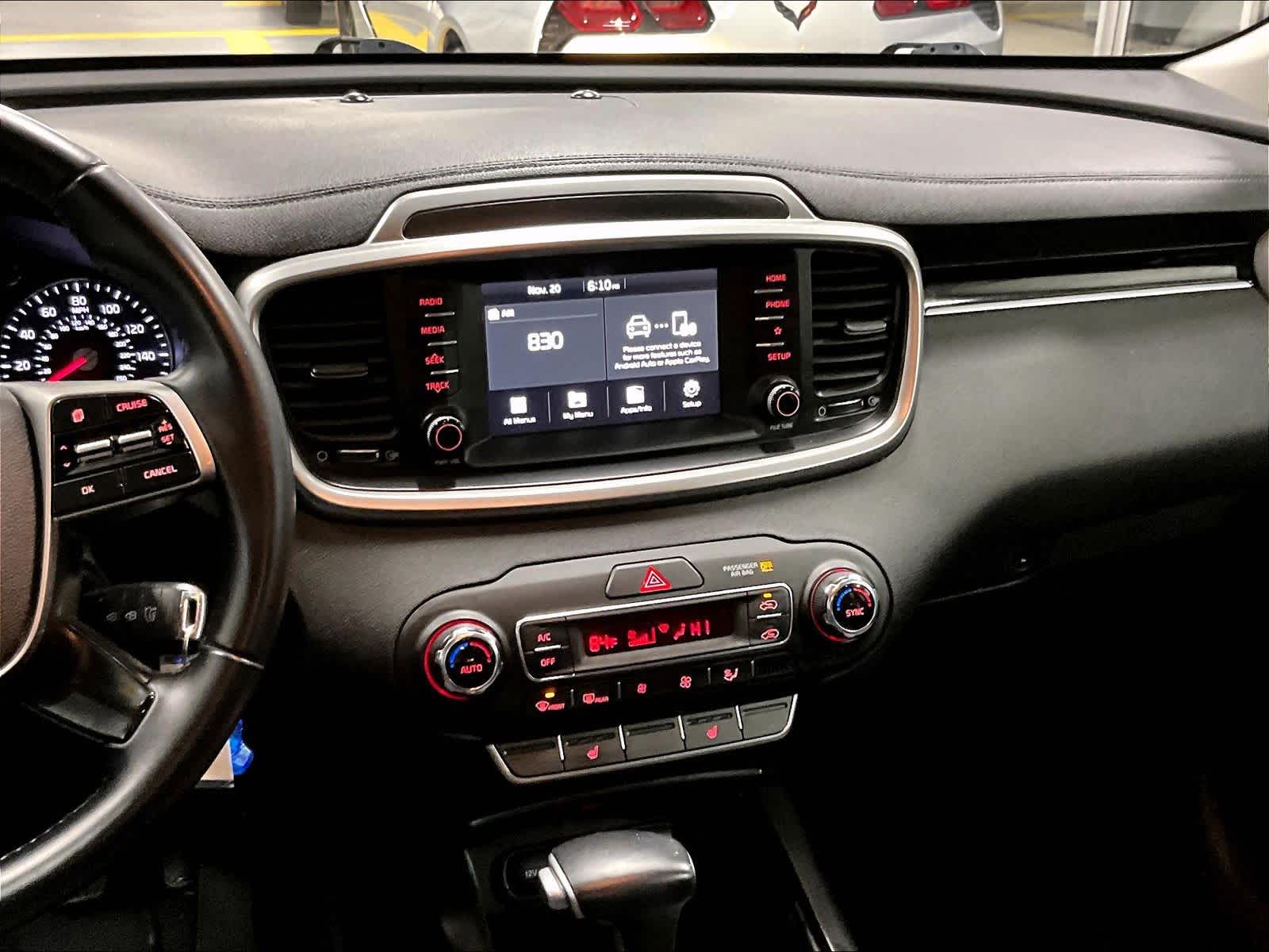 2020 Kia Sorento LX - Photo 18