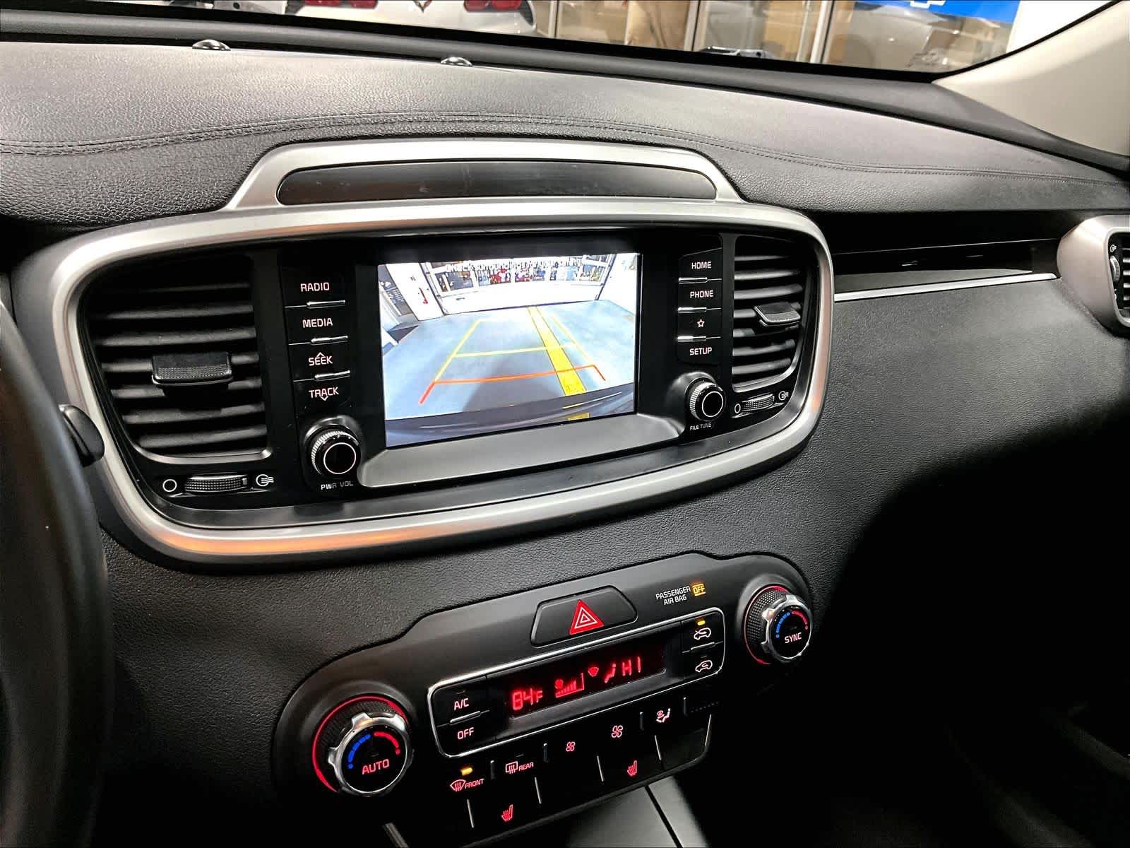 2020 Kia Sorento LX - Photo 19