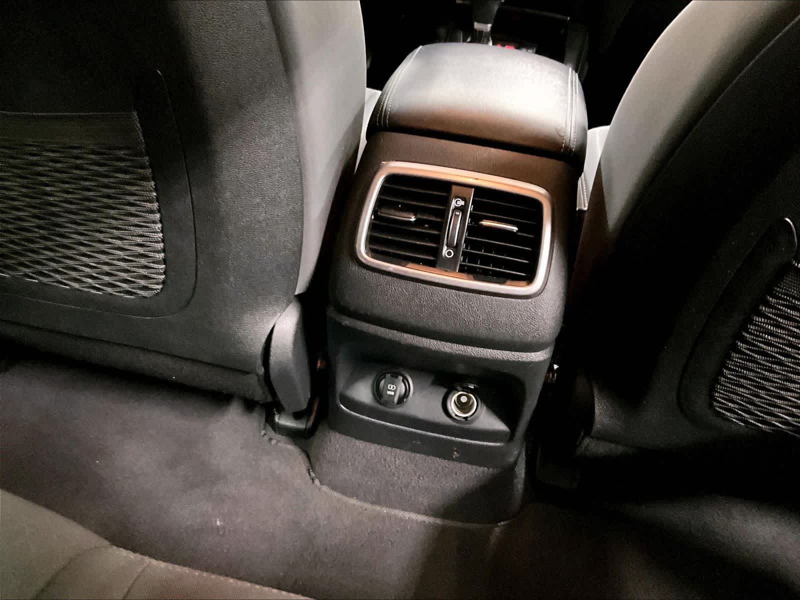 2020 Kia Sorento LX - Photo 26