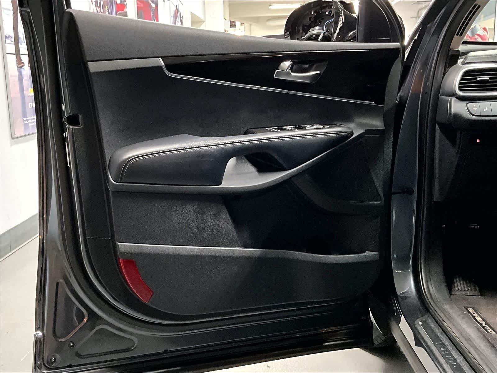 2020 Kia Sorento LX - Photo 9