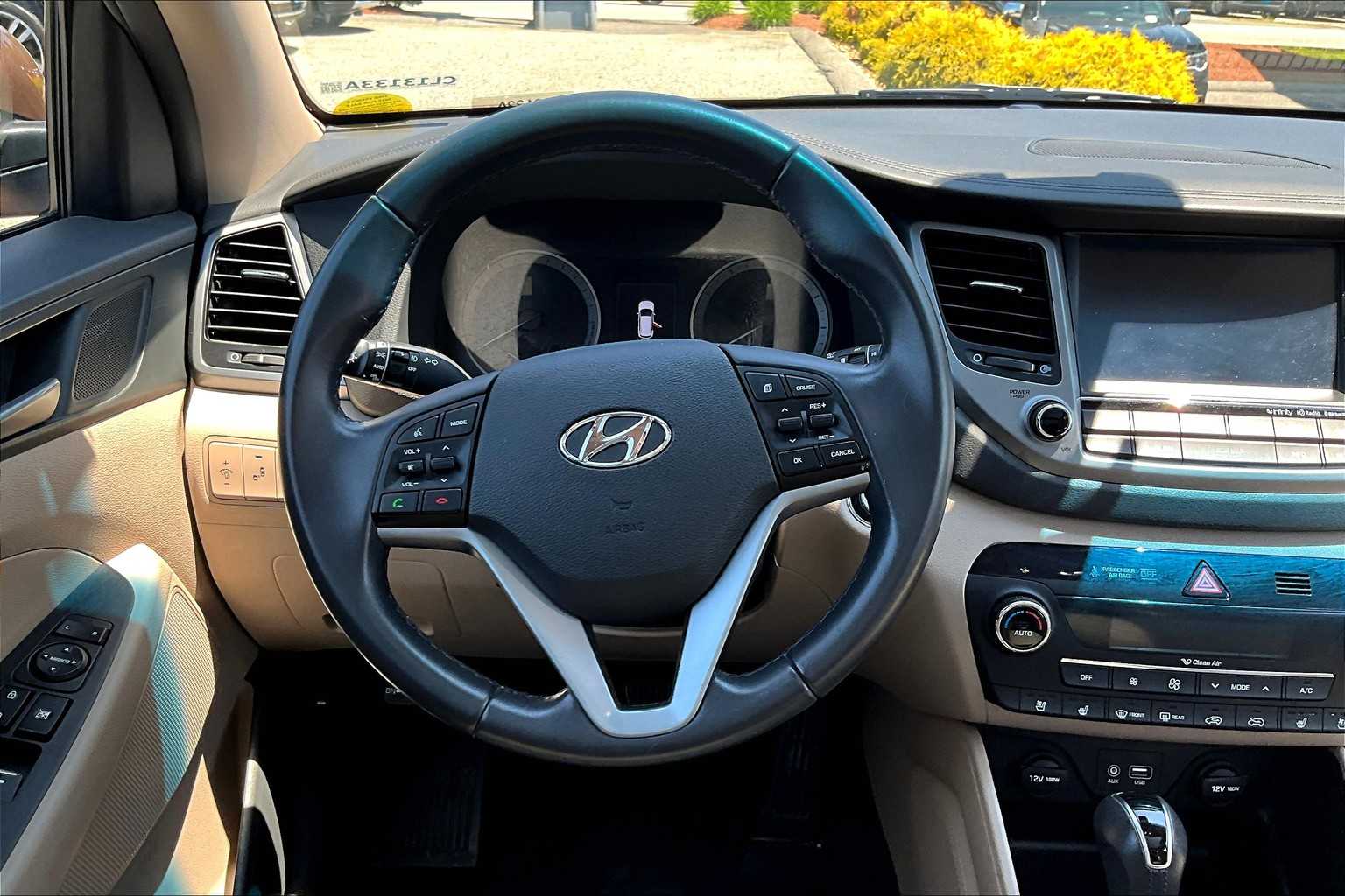 2017 Hyundai Tucson Limited - Photo 17