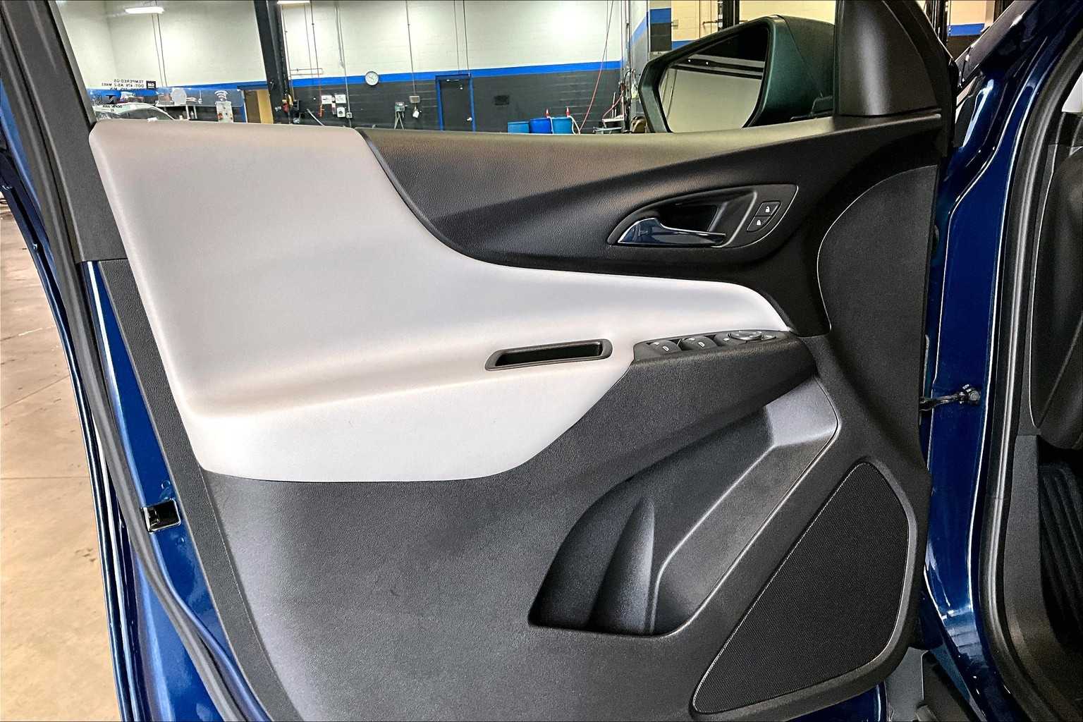 2022 Chevrolet Equinox LS - Photo 9